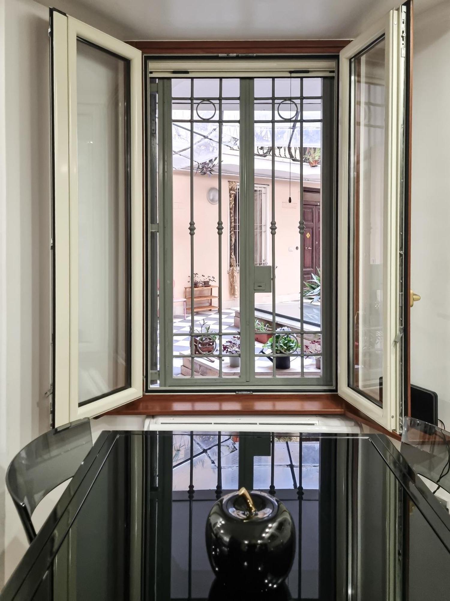 Colosseum Luxury Suite Рим Екстериор снимка
