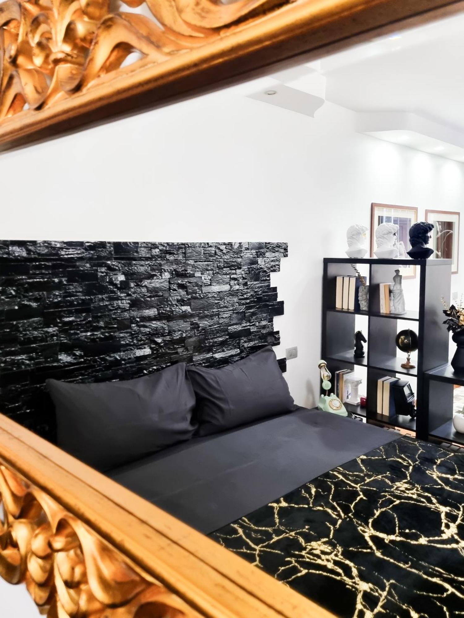 Colosseum Luxury Suite Рим Екстериор снимка